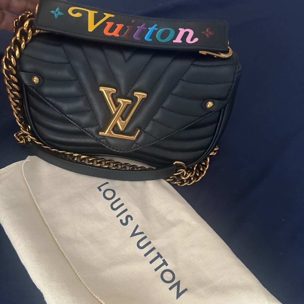 Louis Vuitton New Wave Chain bag PM.